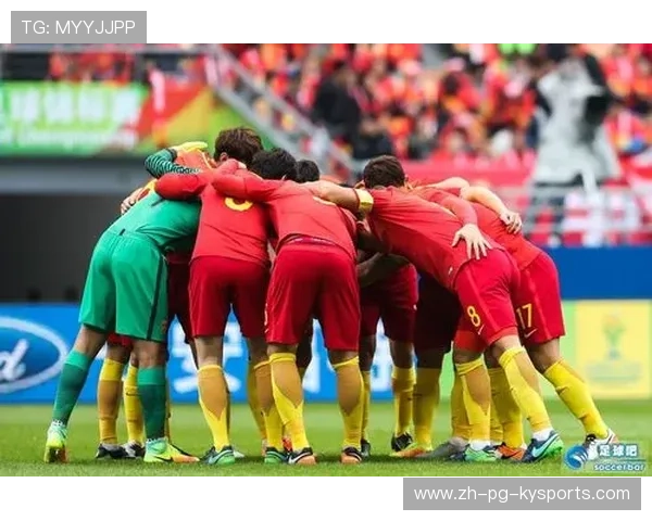 国足强调快攻转守速度训练，足球攻守转换如何判断